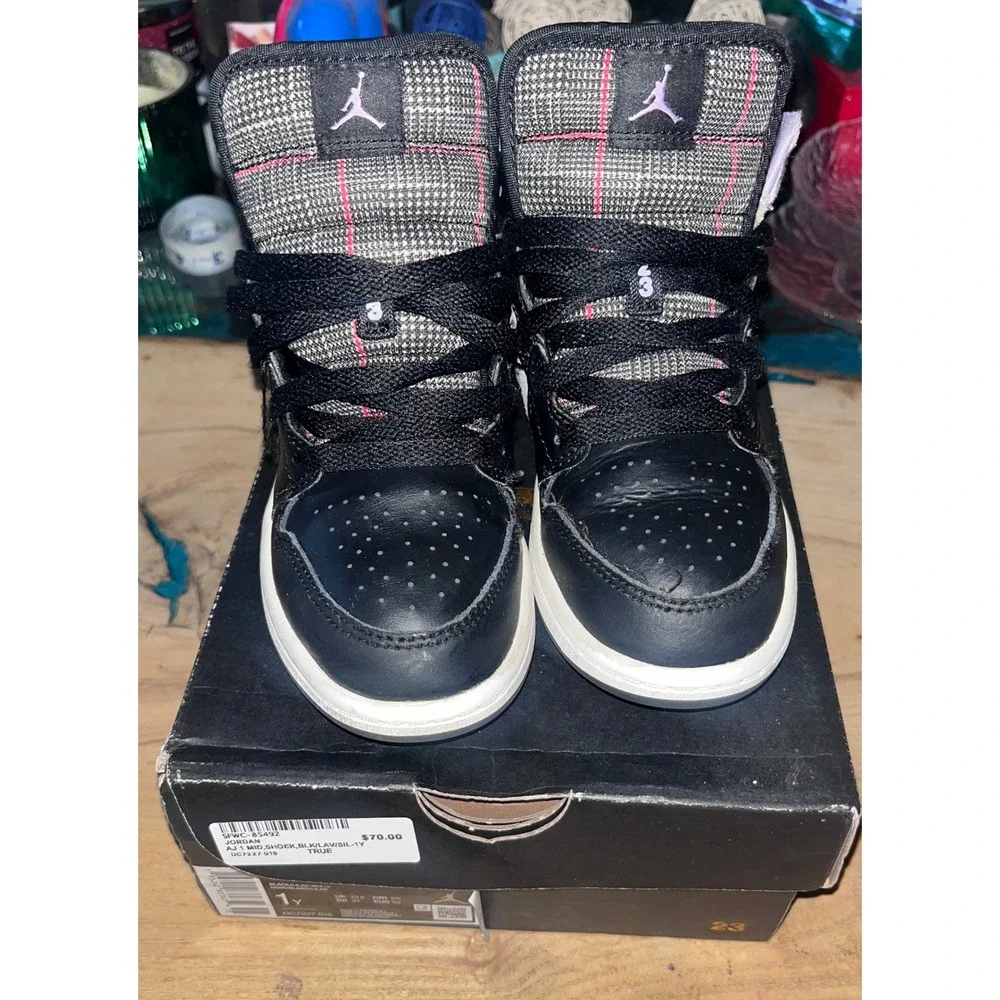 Nike Air Jordan 1 Mid Black Lilac White Plaid Sneakers DC7227-015 Kids Size 1Y